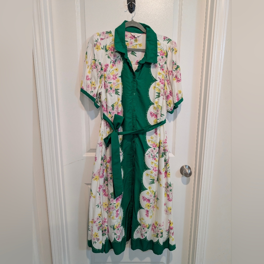 crown & ivy Green and White Floral Maxi Shirt Dress with Belt